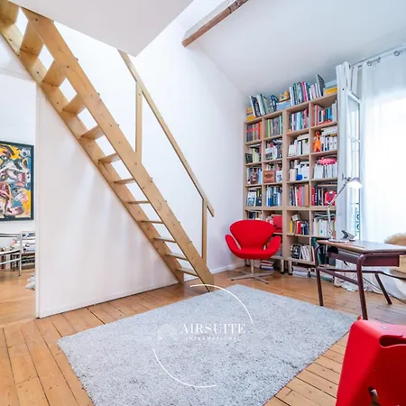 Luxury Eiffel Serenity 2br By Airsuite Daire *